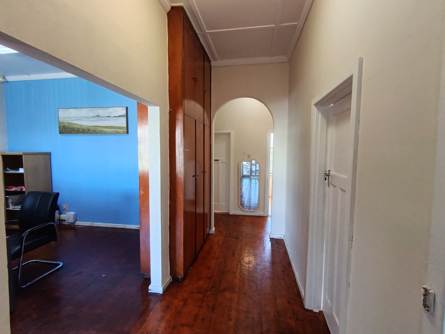 4 Bedroom Property for Sale in Berea Eastern Cape